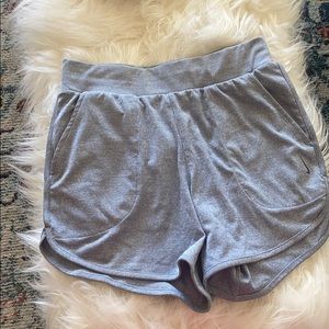 Nike yoga shorts S